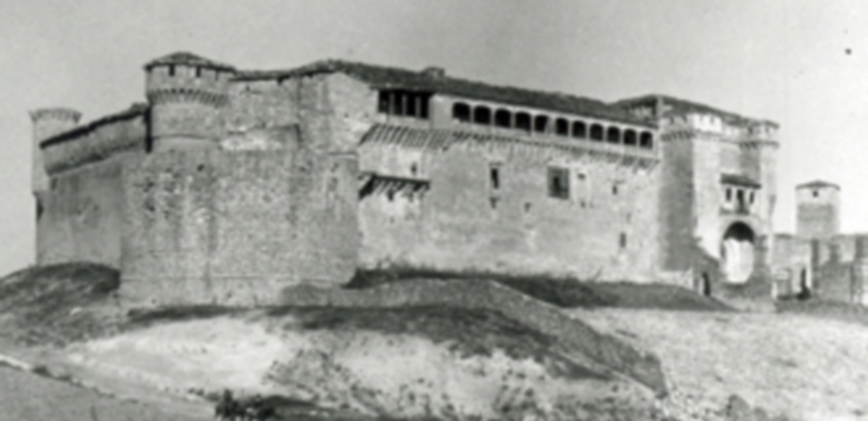 Una de las fotografías del Castillo que forma parte del archivo fotográfico del Ayuntamiento. / Ayuntamiento de Cuéllar
