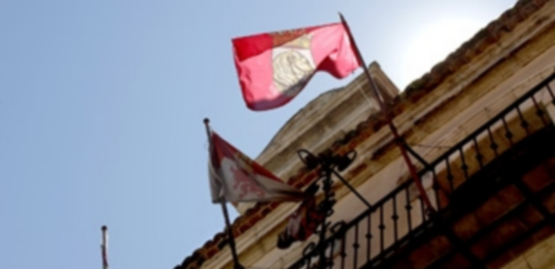 El Ayuntamiento cierra 2013 con un superávit de 840.000 euros 1 También el remanente de tesorería es positivo por encima de los 574.000 euros./ Gabriel Gómez