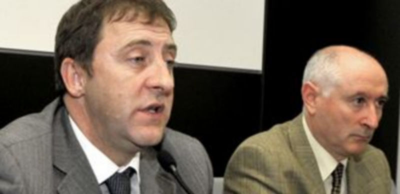 Tomás Castro (izquierda)