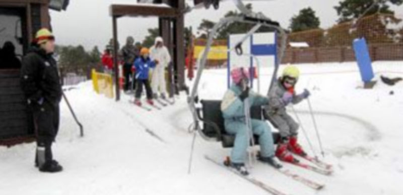 Navacerrada y La Pinilla registran un “buen estreno” de temporada 1 La estación de Navacerrada concentró a más de 3.000 personas durante el puente festivo. / Alberto Benavente