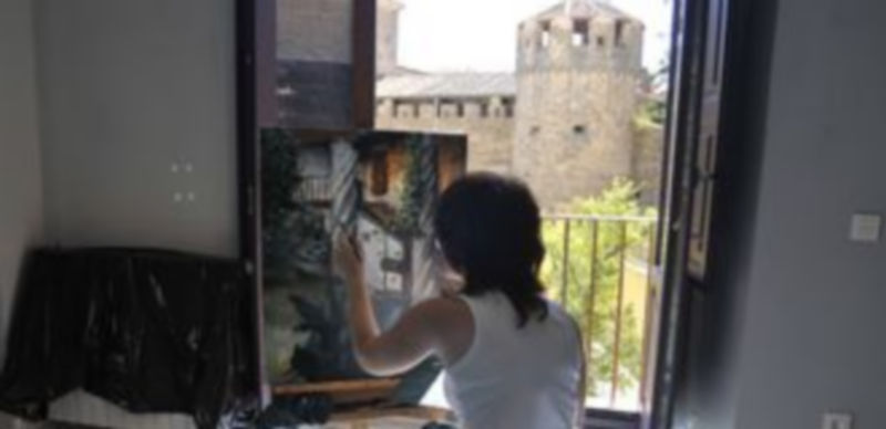 Una de las participantes en el último Curso de Pintores Pensionados