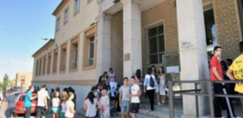 La comunidad educativa dle instituto La albuera celebra esta semana las Jornadas Culturales. / Kamarero