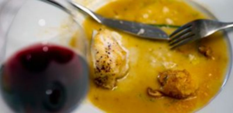 Los menús de la XX Semana de la Cocina Segoviana han logrado atraer a un buen número de segovianos./ Kamarero