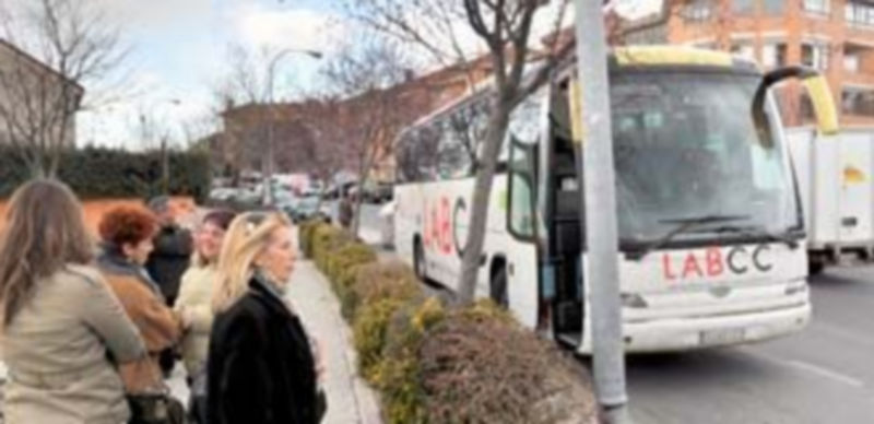 Imagen del autobús de los Laboratorios de Creatividad Ciudadana. / Kamarero