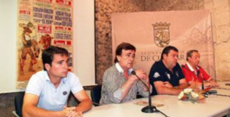 El Palacio de Pedro I acogió la presentación de los carteles definitivos  de la feria taurina de la villa. / Gabriel Gómez