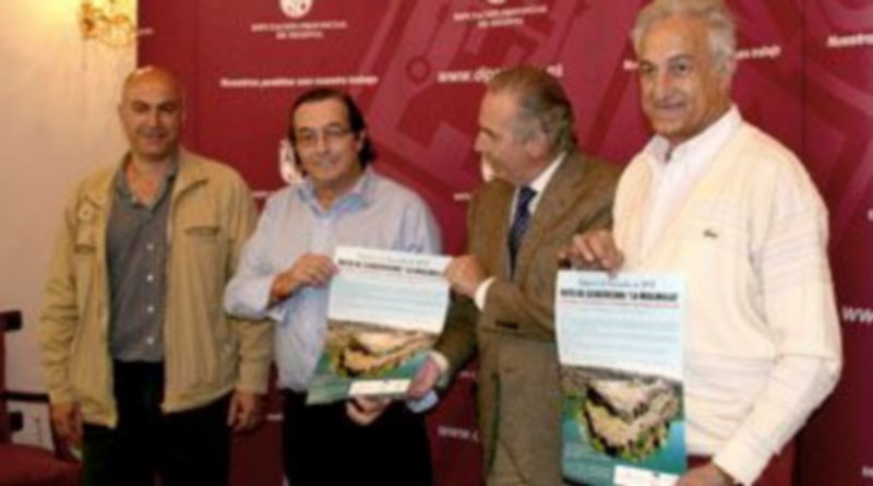 José Carlos Monsalve (segundo por la izquierda)