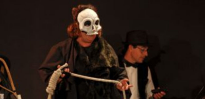 Imagen de arhivo de una de las actuaciones teatralizadas en Patio de Armas del Castillo. / Gabriel Gómez