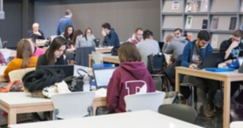 La Biblioteca del Campus María Zambrano atiende a una comunidad universitaria de unas 2.570 personas