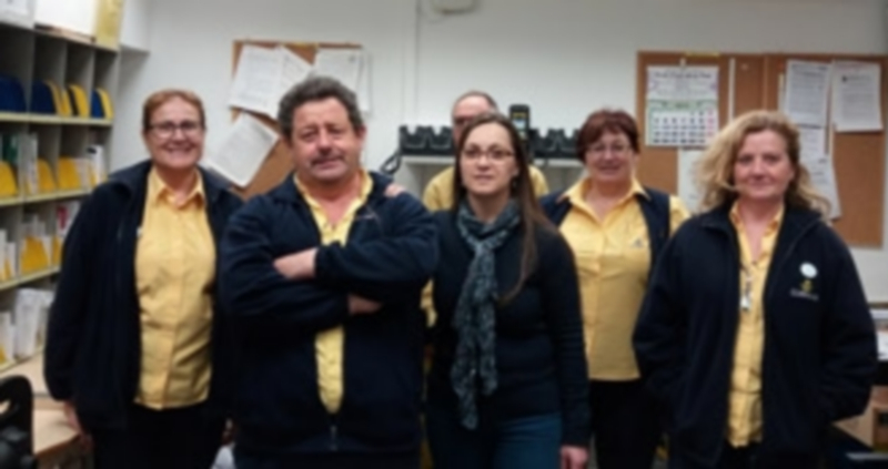 Trabajadores de la unidad de distribución de Correos de Cuéllar. / El Adelantado
