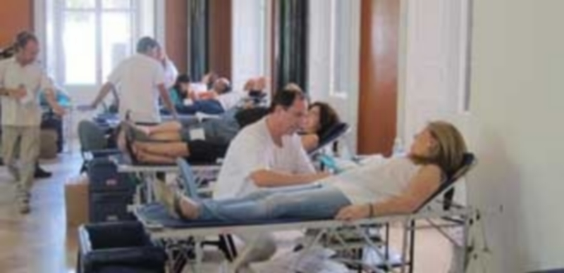 La región recibió más de 106.000 donaciones de sangre en 2015 1 Durante el úlimo año se consiguieron captar en Castilla y León un total de 1.568 nuevos donantes de médula ósea. / E.P.