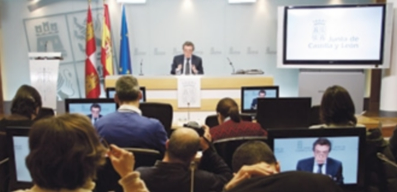 La Junta aprueba 84 millones para municipios y diputaciones 1 El consejero de Presidencia