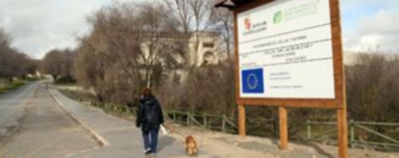 Cartel informativo de la obra