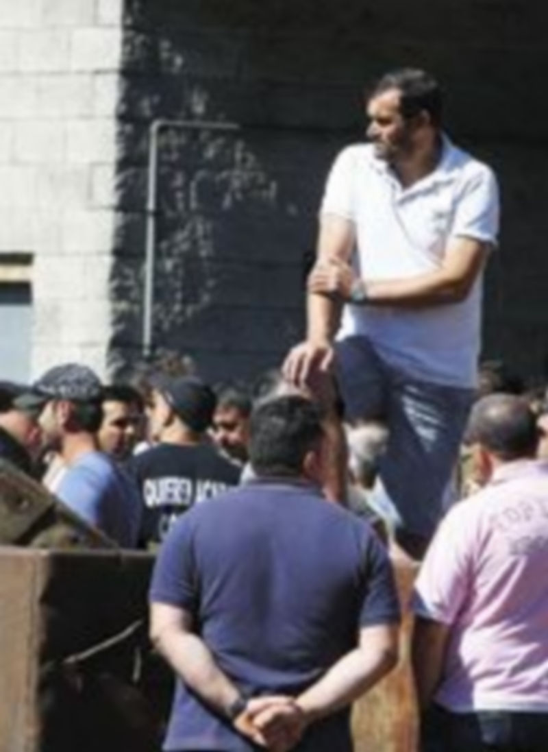 ´Los mineros del Bierzo (León) se reúnen en asamblea en el pozo Santa Cruz de Santa Cruz del Sil. / Ical