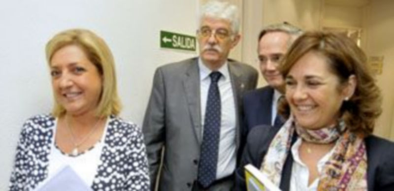 Los parlamentarios del PP defienden la gestión del Gobierno de Rajoy en materia farmacéutica. / A. Benavente