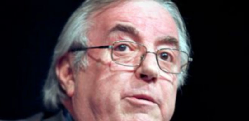 ´González Coronado en la presentación de uno de sus libros. / Gabriel Gómez