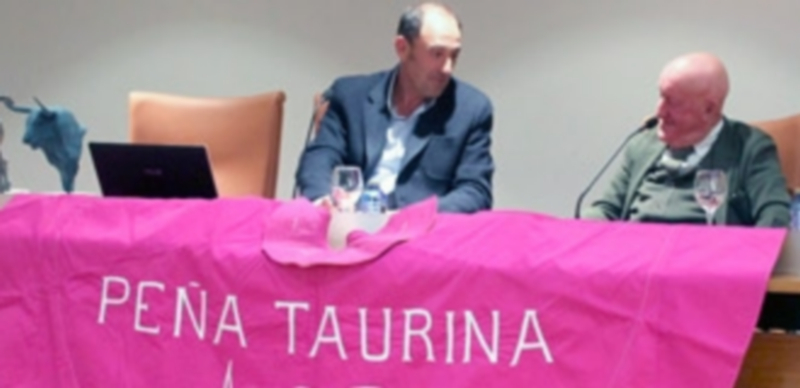Jornadas taurinas de la peña ‘El Encierro’ del año pasado. / c.n.