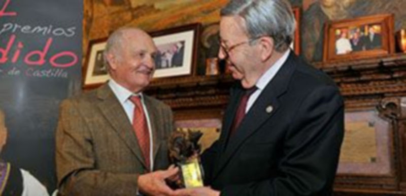 Andrés Hernando (izq.)