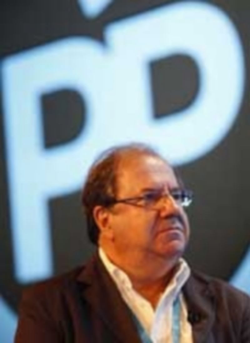 Herrera apela a su amor propio para no someterse a “caprichos” 1 Juan Vicente Herrera