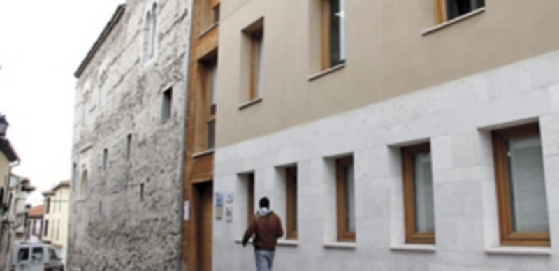 Esta oficina municipal se encuentra ubicada en Pedro I. / Gabriel Gómez