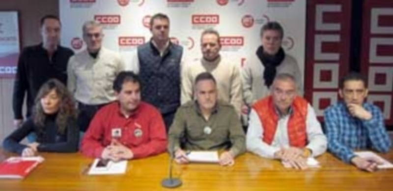 Los trabajadores de Lauki anuncian una gran marcha para el 16 de abril 1 Los principales representantes sindicales de Lauki durante la rueda de prensa que ofrecieron ayer. / Europa Press