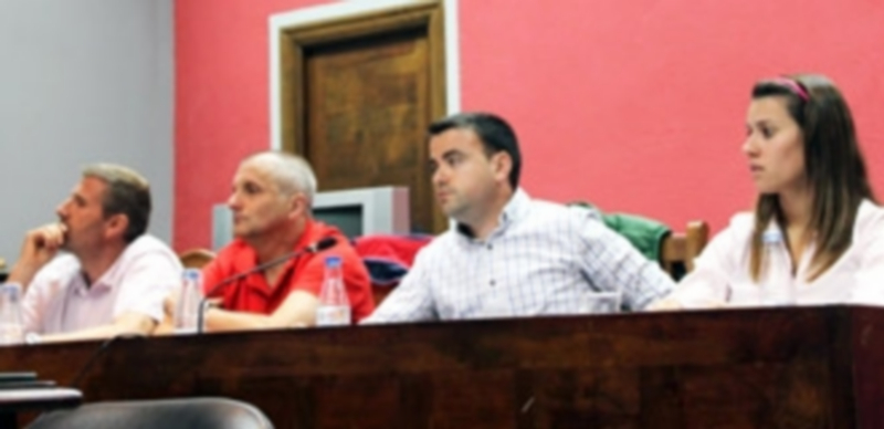 Grupo Municipal Socialista en el pasado pleno del 25 de septiembre. / Chantal Núñez