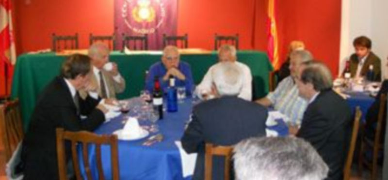 El foro tuvo lugar en el “Parnasillo” del Centro Segoviano de Madrid. / P. P.