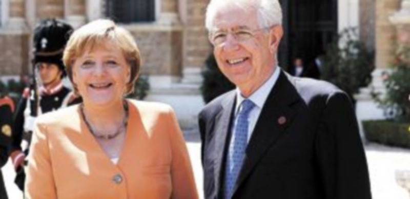 La canciller alemana se opone en firme a la intervención del BCE sobre la emisión de deuda de Italia. / Reuters