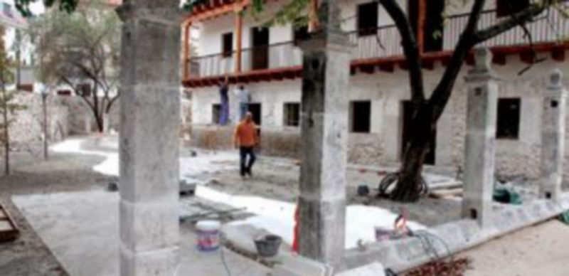 Imagen de archivo del exterior del edificio durante el desarrollo de las obras de acondicionamiento. / gabriel gómez