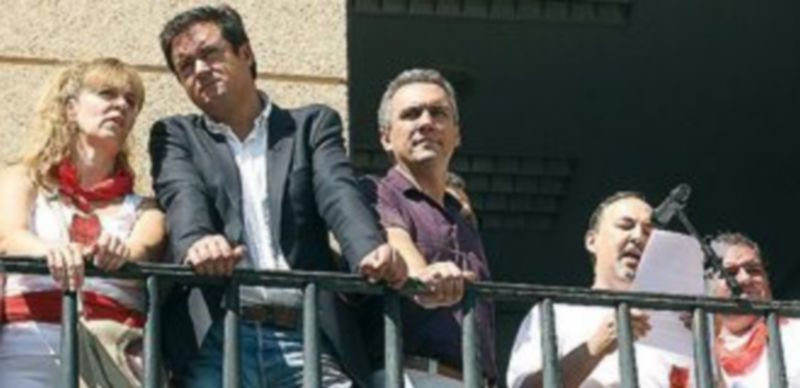El PSOE propondrá un nuevo modelo fiscal que ingrese «más y mejor» 1 Óscar López durante el pregón de las fiestas de Tudela. / R. Cacho (Ical)