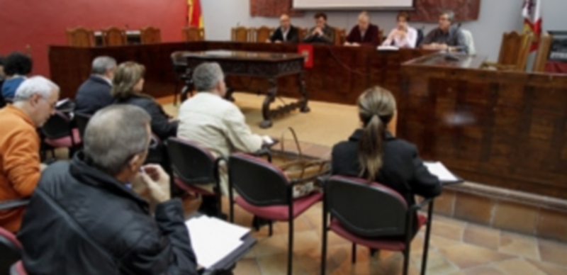 Miembros de la Comunidad durante el desarrollo de una junta directiva. / Gabriel Gómez