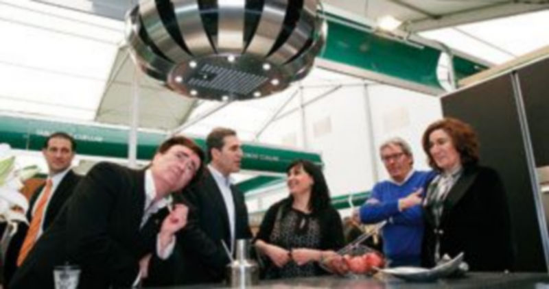 La Feria del Mueble acoge en su octava edición a una quincena de empresas del sector