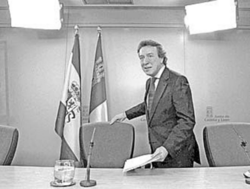 El consejero de la Presidencia y portavoz comparece para informar de los acuerdos del Consejo de Gobierno. / M.C. (Ical)