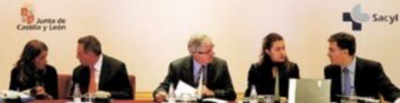 Francisco Javier Álvarez Guisasola (c) preside la segunda reunión del Observatorio. / Ical