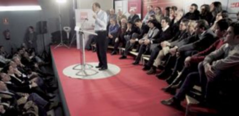Pérez Rubalcaba intervino ante unas 300 personas en Valladolid