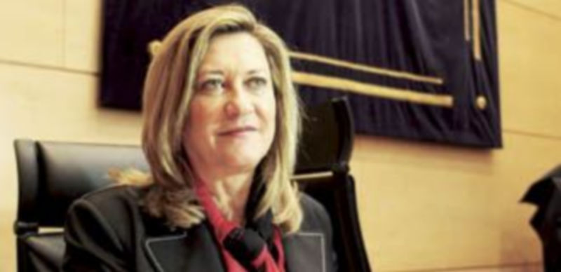 Pilar del Olmo comparece ante las Cortes para informar sobre la prórroga del Presupuesto de la Comunidad. / ICAL