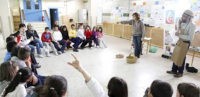 Ambos centros escolares renovarán sus sistemas energéticos por otros alimentados por biomasa. / Gabriel Gómez