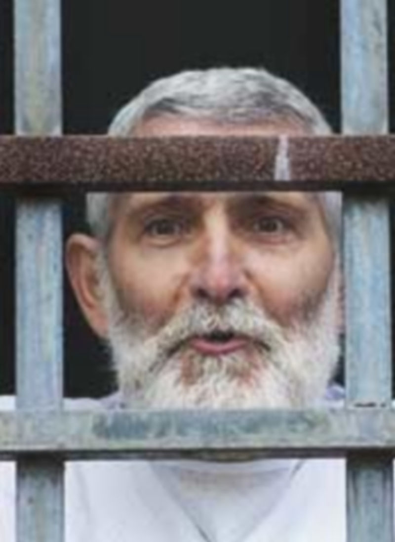 El recluso Josu Uribetxeberria Bolinaga lleva dos semanas sin comer en protesta por su situación.