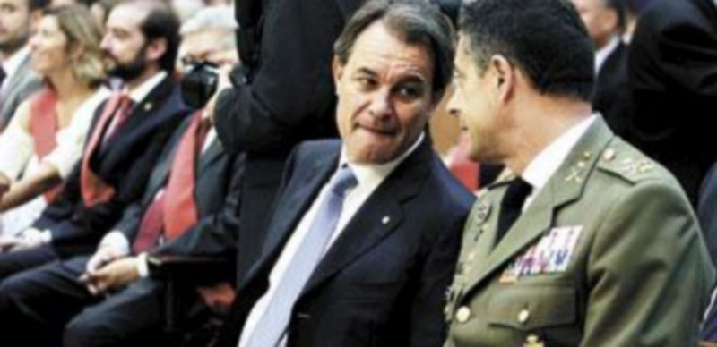 Mas charla con el teniente general Ricardo Álvarez Espejo