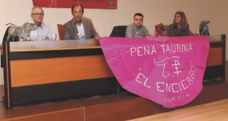 En el coloquio se plantearon varias ideas y reflexiones sobre el devenir de los festejos taurinos y