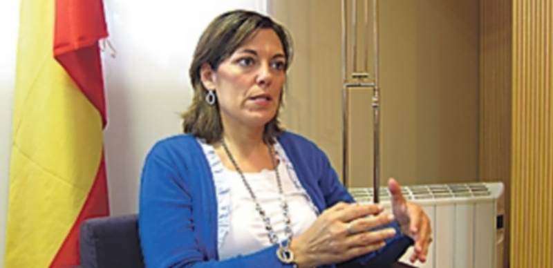 Sólo 1.400 de 23.000 jóvenes se apuntan al Registro de Garantía 1 La consejera de Familia