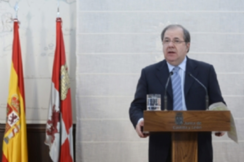 Juan Vicente Herrera apuesta por poner un límite a los mandatos 1 El presidente de Castilla y León argumenta durante la Conferencia Política del PP que “uno no tiene la misma fuerza física para empezar que hace 14 años” . / EFE