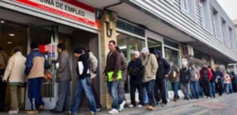 El CIS revela un aumento de la inquietud por el desempleo 1 Cerca del 80% de los encuestados sitúan el paro como su principal preocupación