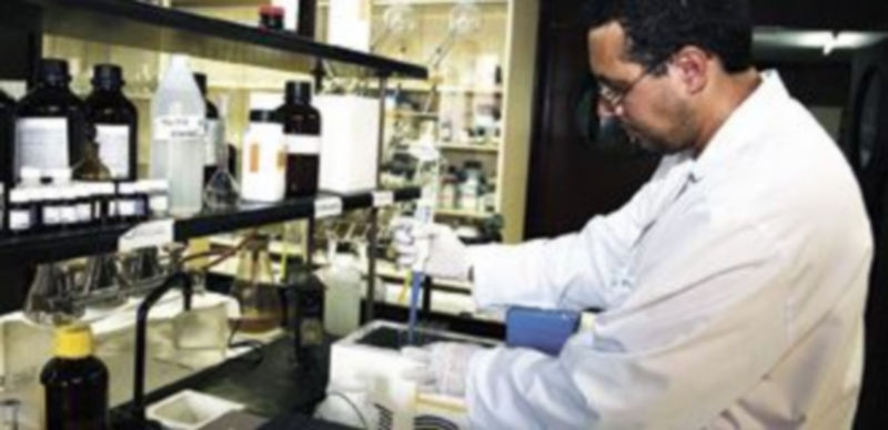 Uno de los investigadores del Centro de Investigación y Desarrollo Tecnológico del Agua (Cidta)