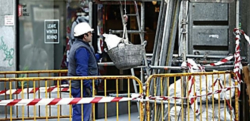 El número de empresas dedicadas a la construcción descendió de las 28.977 en el año 2007 a las 24.543 en el año 2014 en este mismo sentido. / Europa Press