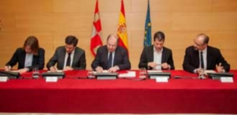 Junta y oposición se unen para defender la reforma de la financiación 1 El presidente de la Junta de Castilla y León