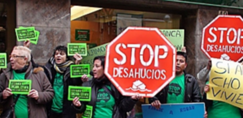 El Procurador del Común censura el desahucio de familias con niños 1 La resolución se dictó tras las quejas de una familia desalojada con tres niños y sin ninguna alternativa ofrecida. / Efe