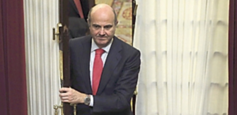 De Guindos apuesta por un Gobierno de coalición con el PSOE y Ciudadanos 1 Luis de Guindos no repetiría en su cargo en un nuevo Ejecutivo del PP. / Efe