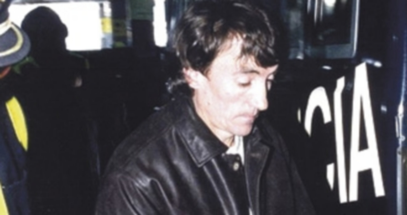 El histórico etarra Kepa Pikabea Ugalde en el momento de su detención por la policía en el año 1994. / Europa press