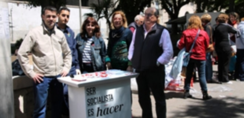 Candidatos socialistas en los Paseos de San Francisco en los últimos días de campaña. / Chantal Núñez.