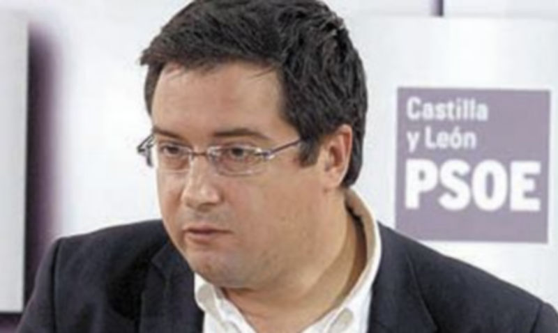 El socialista Óscar López.